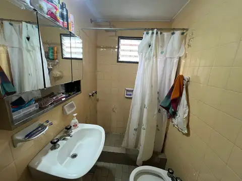 Venta Chalet 3 Ambientes En Mar Del Tuyú Calle 71 Entre 2 Y 3, A 2 Cuadras Del Mar 