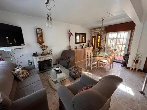 PH, CUATRO AMBIENTES, EN VENTA