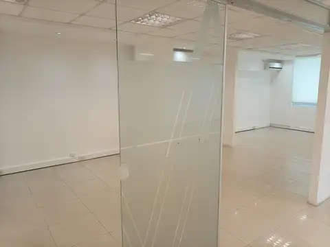 Oficina en Alquiler en Zona Centro, $ 1.200.000