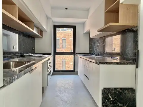 Piso de 92 m2 a estrenar con cochera en el corazón de San Isidro, en alquiler.