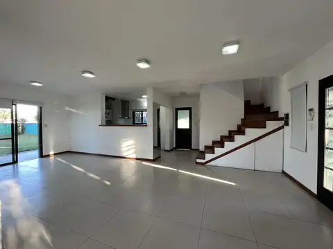 Casa en Venta en Roldan, USD 165.000