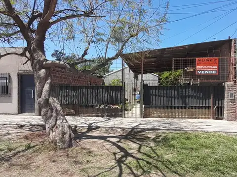 EN VENTA HERMOSA PROPIEDAD  PERMUTA CASA EN POSADAS