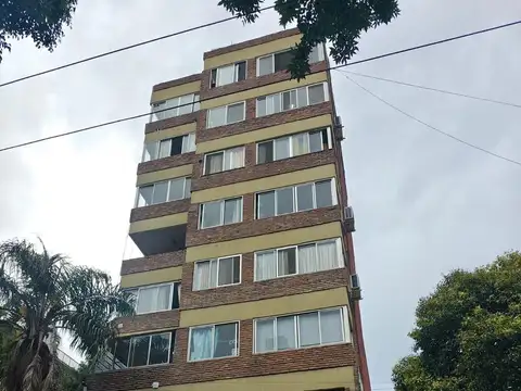 Departamento monoambiente al frente