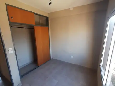 Duplex de 3 amb, Amplio, con patio yb espacio cochera