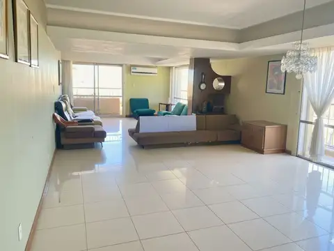 Calle 48 entre 5 y 6 500