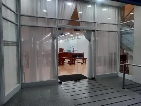 Impecable Local En Alquiler En San Nicolas