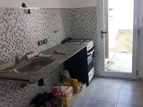 Casa 3 ambientes con 2 baños