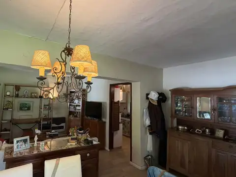 Casa en Venta en Los Robles del Monarca, USD 140.000