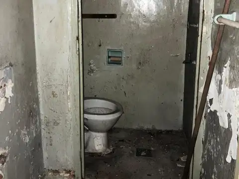 Local en Foco comercial la mejor cuadra de Av Lope de Vega