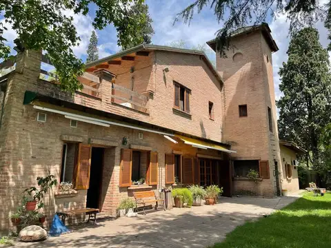 VENTA CASA EN LOS BOULEVARES