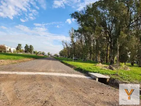 Terreno en venta - 404Mts2 - Pueblo I, Manuel B. Gonnet, La Plata
