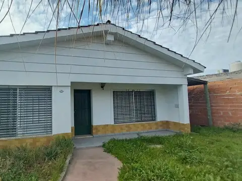 VENTA DE CASA MUY BUENA UBICACION DOBLE TERRRENO