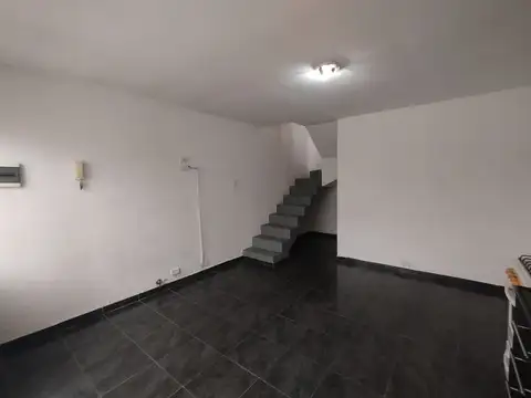 Departamento en Alquiler en Haedo Norte, $ 480.000