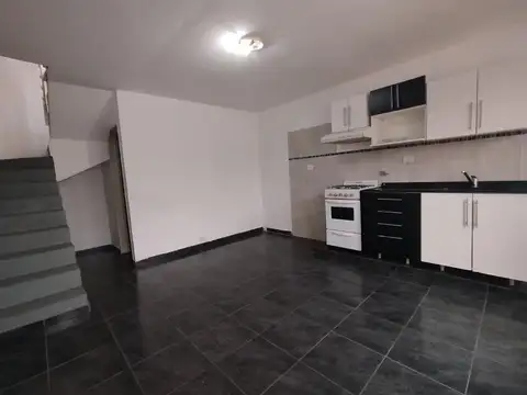 La Rioja 400, Piso 1