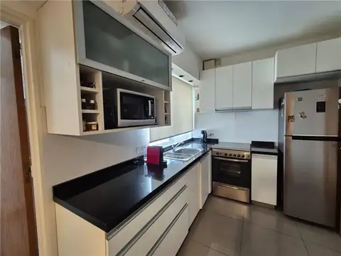 Departamento en Alquiler con 1 cocheras