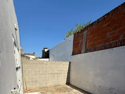 Departamento en Alquiler en Pablo Podesta, $ 450.000