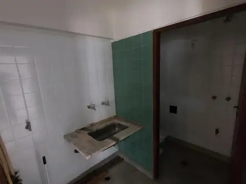 Lindo Depto Vta 4 Dor Suite/dep/exc Vistas Caseros 750 , Piso 6