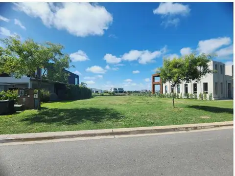 Terreno en Venta 45  mts Fondo