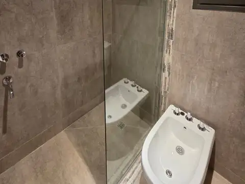 Casa 5 ambientes con 1 baño
