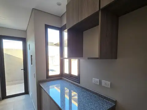 Casa en Venta en Godoy Cruz, USD 130.000