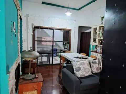 Excelente Oportunidad, 4 Ambientes Sobre Avenida