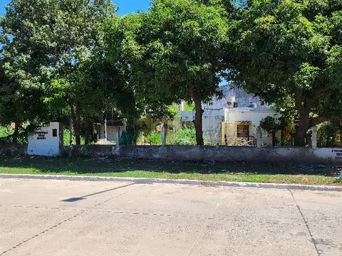 Terreno en Venta en Villa Universidad, USD 110.000