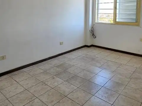 Av Avalos n° 351 - Departamento tres dormitorios - 88m2