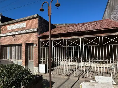 VENTA DE CASA DE 3 DORMITORIOS EN SANTA FE