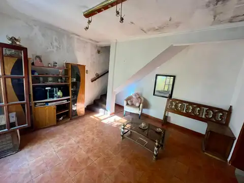PH 5 AMBIENTES EN VENTA EN REMEDIOS DE ESCALADA
