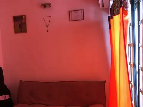 Departamento en Alquiler en Caseros, $ 380.000