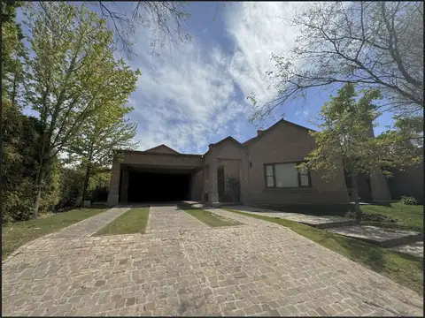 Casa en Venta de 5 dormitorios