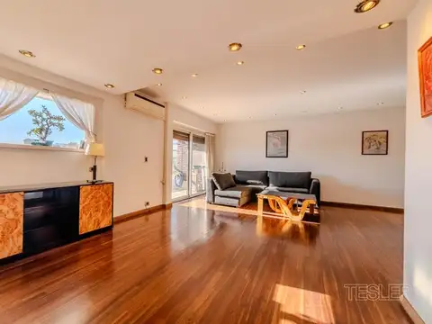 Duplex en piso muy alto con excelente luz y vista 4 dormitorios 2 cocheras fijas Belgrano
