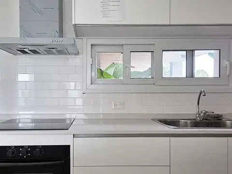 Venta Departamento 2.5 ambientes Jardín Cochera Pilar