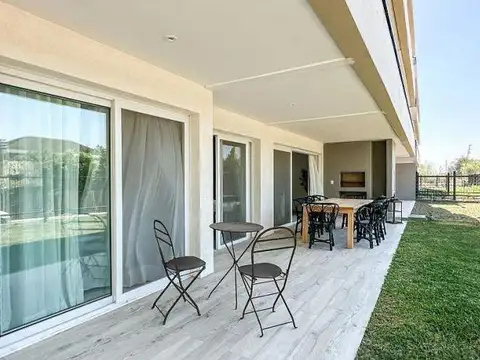 VALOR CIERRE Venta c/renta Departamento 2 amb   escritorio c/ Jardín Cochera Pilar