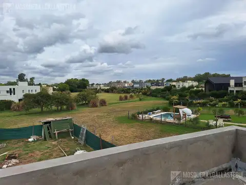 Casa en Venta en Pilar del Este - Santa Elena, USD 260.000