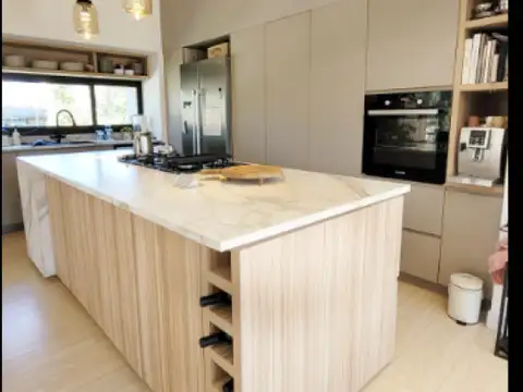 Vende casa de 3 dormitorios en  San Rafael, Punta del Este