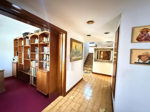 Casa 5 ambientes con 4 baños