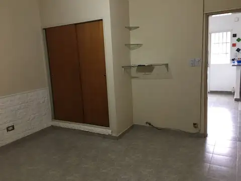 Depto Tipo Casa 2 ambientes con 1 baño