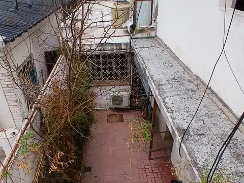 Casa 9 ambientes con 3 baños