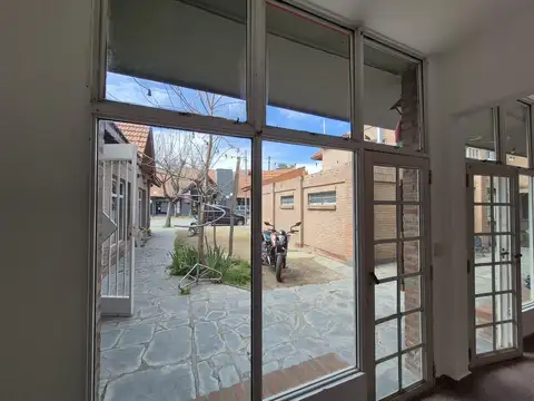 Alquiler Local Comercial En Galería – Av. del Sol, Merlo