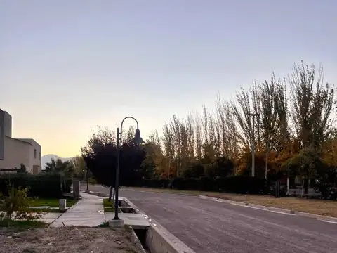 Azcuenaga , Piso 0