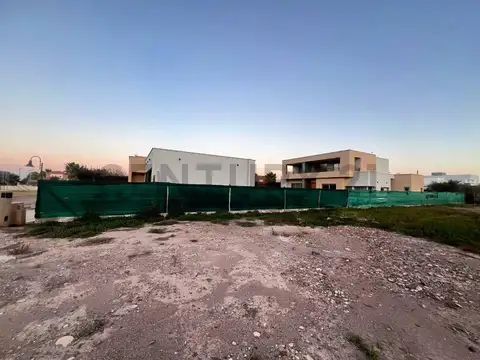 Terreno en Venta de 1056,61 m2