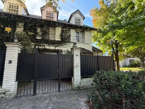 Casa en Alquiler de 4 dormitorios