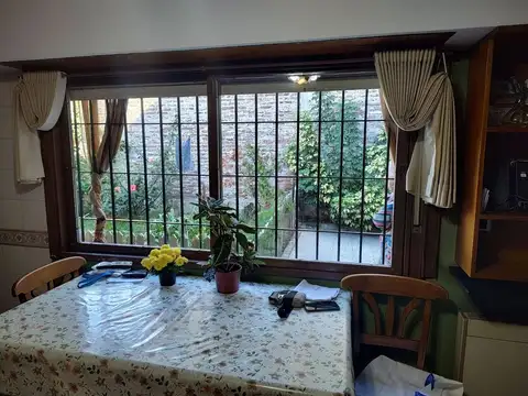 Venta de 2 PH en Block c/Local Comerc Avellaneda