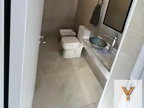 Casa en Alquiler de 4 dormitorios