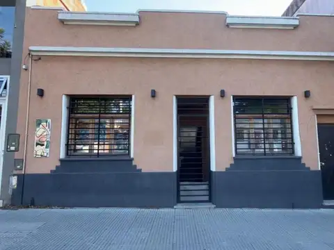 Casa 4 ambientes alquiler Agronomía