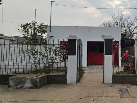 Se vende casa en Barrio América de Reconquista