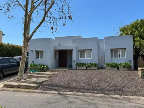 Barrio El Atardecer - Av. de Los Bosques al 2100