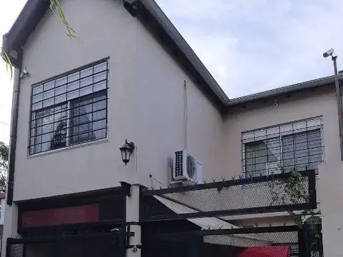 Casa  en Venta ubicado en Quilmes Oeste, Quilmes, G.B.A. Zona Sur - SVN0718_LP584506_1