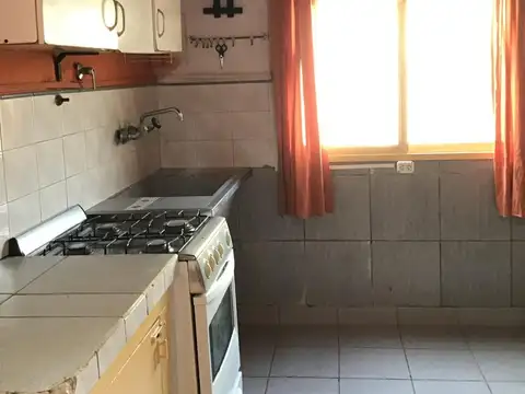 Depto Tipo Casa 2 ambientes con 1 baño